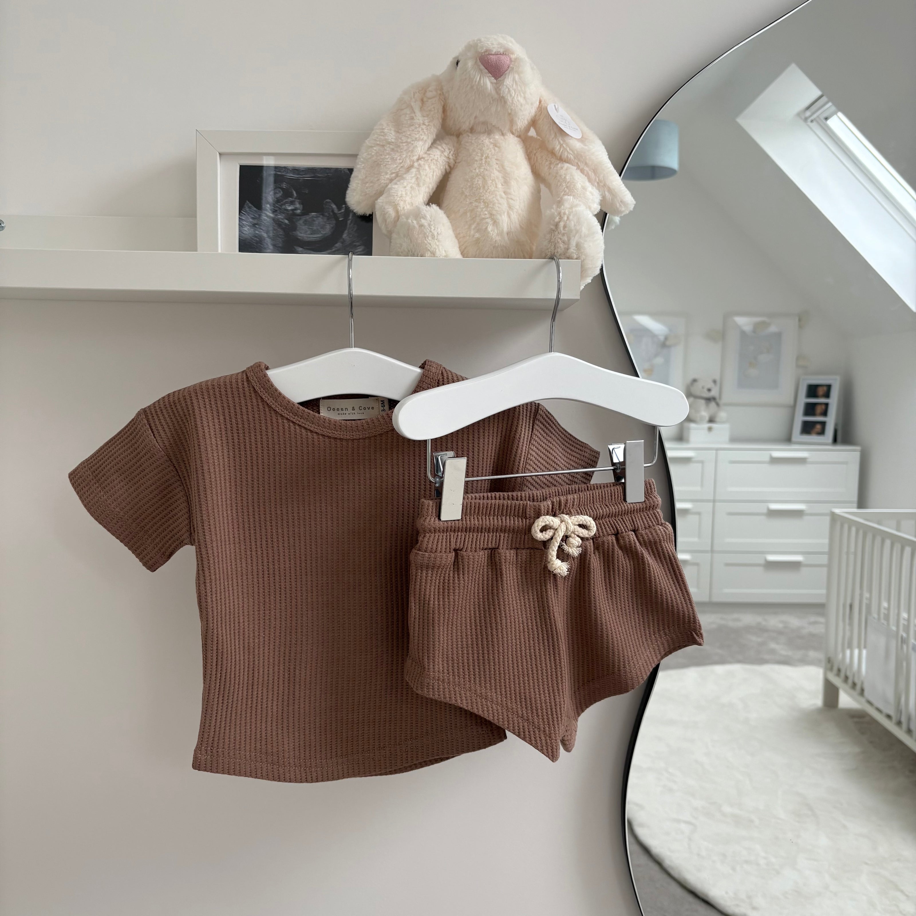 baby waffle outfit in organic cotton with top and shorts set