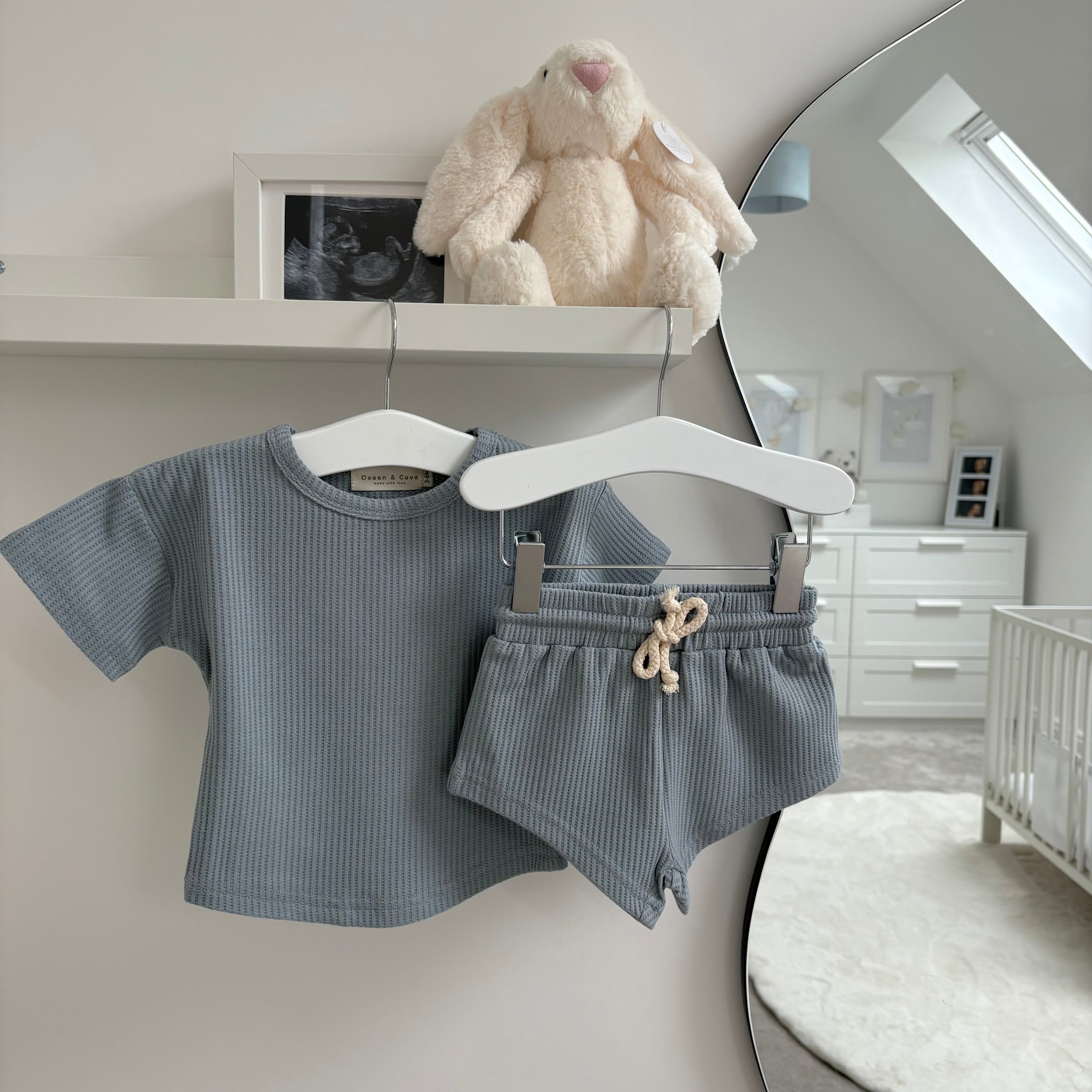 baby waffle outfit in organic cotton with top and shorts set