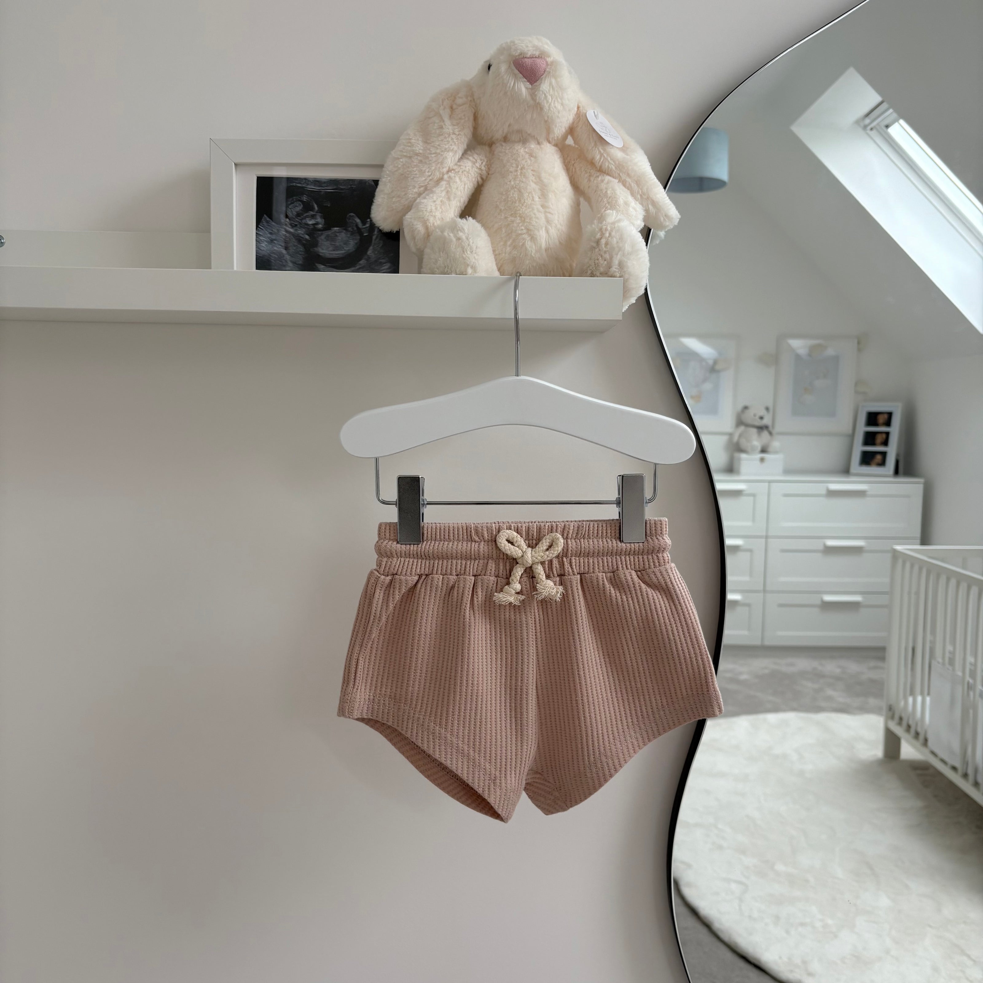 baby waffle outfit in organic cotton with top and shorts set