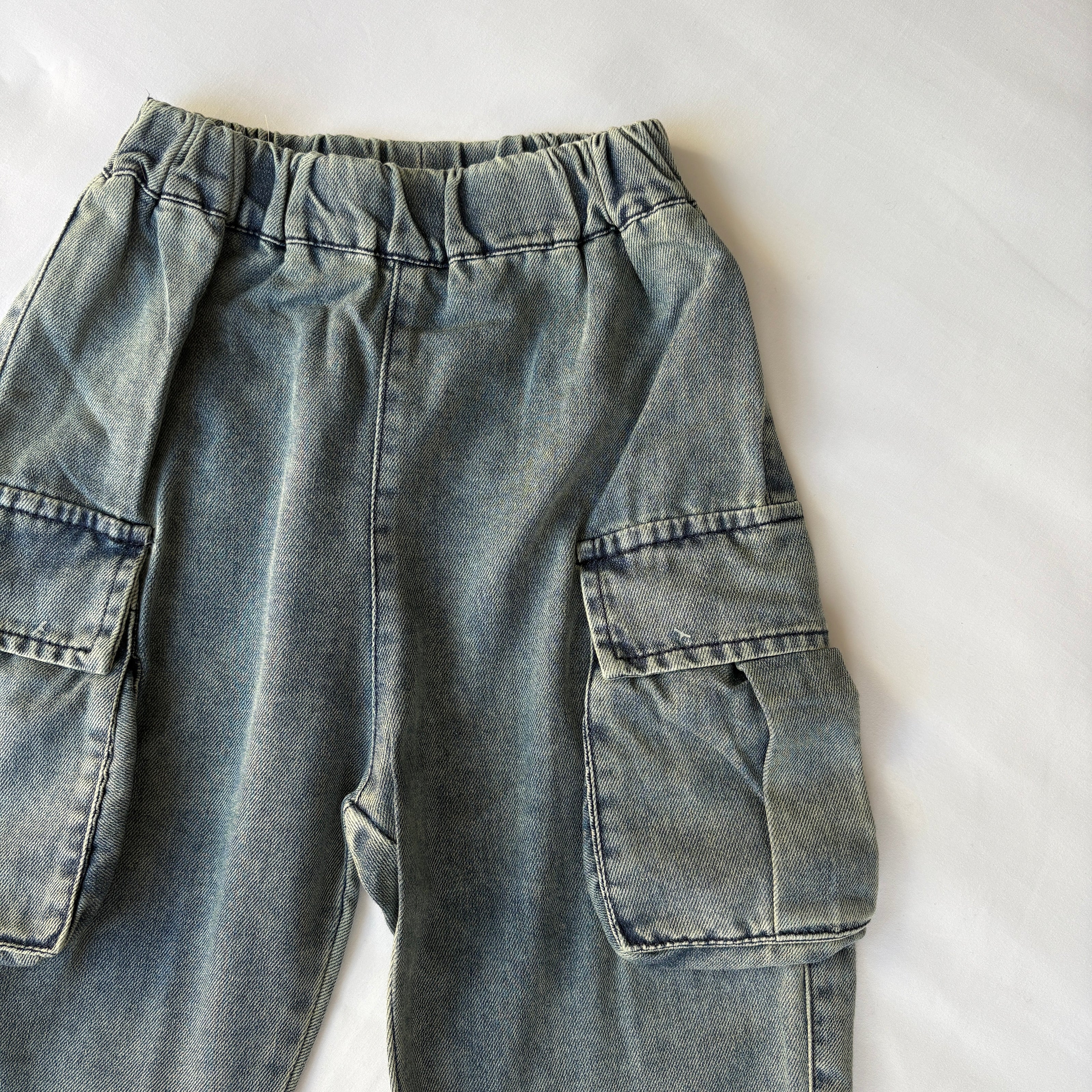 Oversized Cargo Jeans